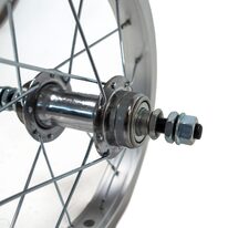 Galinis ratas 12", sidabrinis ratlankis, sidabrinė stebulė 